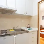 Slatine 13298e Lägenhet *